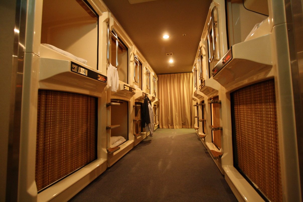 Capsule hotel