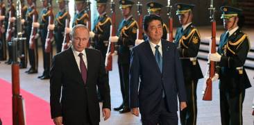 abe putin