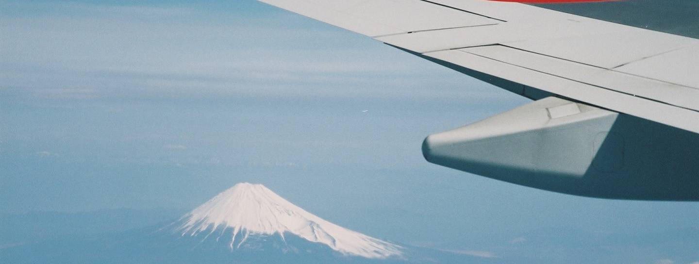 Blick auf den Fuji aus einem Flugzeug