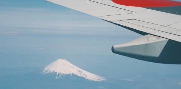 Blick auf den Fuji aus einem Flugzeug
