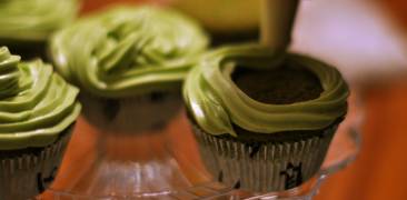 Matcha Zuckerguss Frosting Rezept