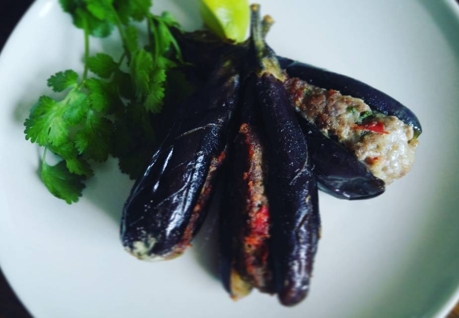 gefüllte aubergine