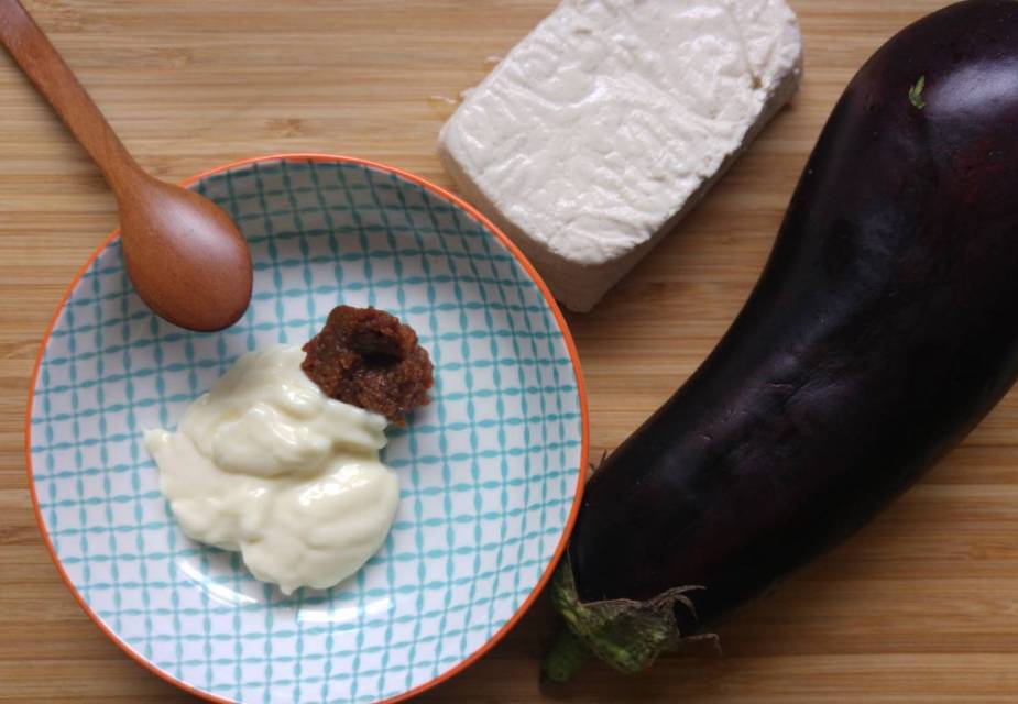 Aubergine mit Misonaise