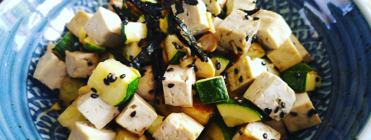 Tofu-Zucchini-Pfanne