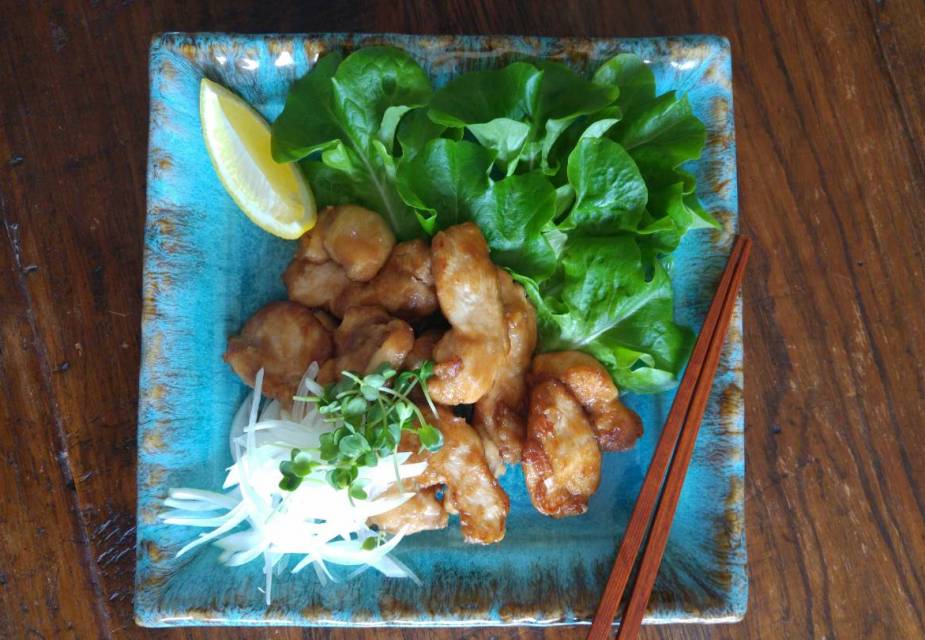 Sojasaucen-Honig-Hähnchen | JAPANDIGEST