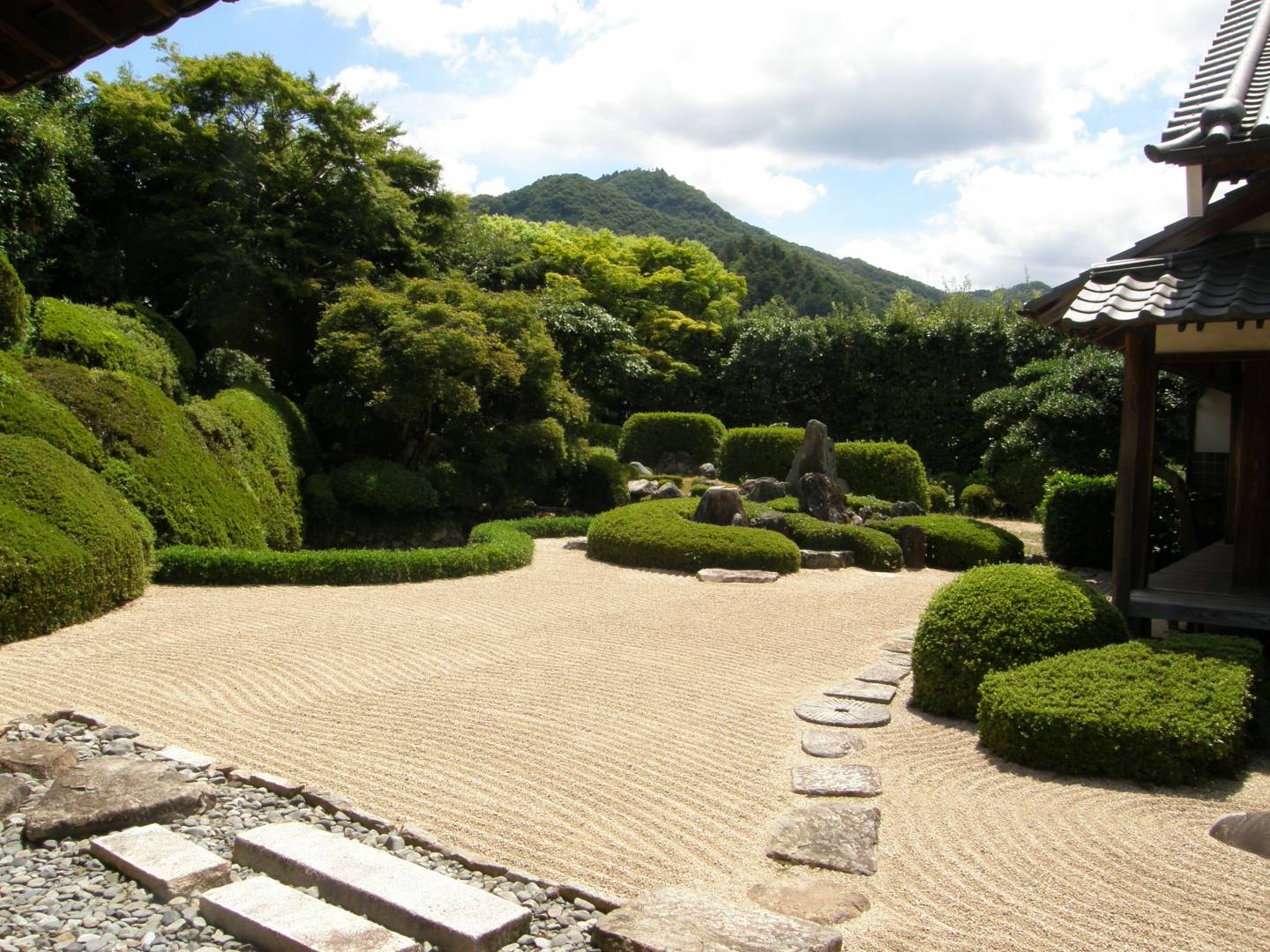 Der Garten des Raikyū-ji in Bitchū-Takahashi