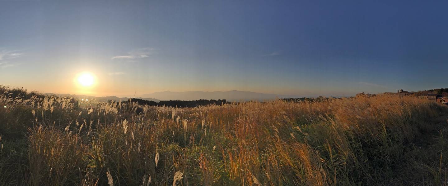 Sonnenaufgang am Aso Kuju Nationalpark