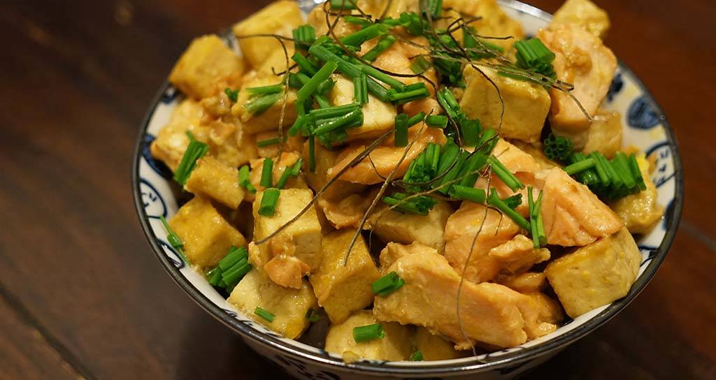 Lachs mit Tofu