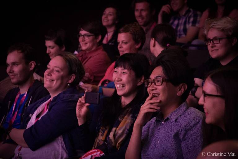 Lachendes Kinopublikum bei der Nippon Connection
