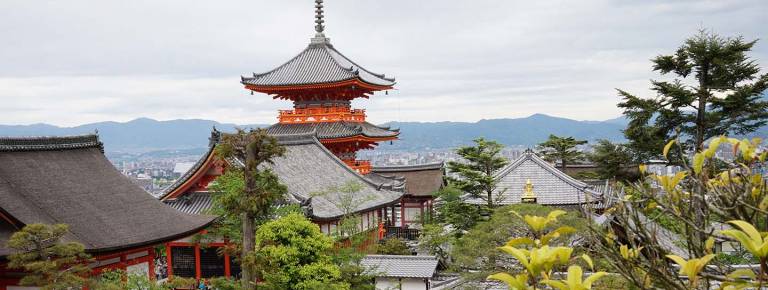 Der Kiyomizudera mit Ausblick über Kyoto