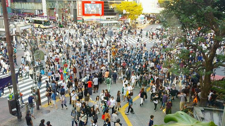 geschäftige fußgängerstraße japan