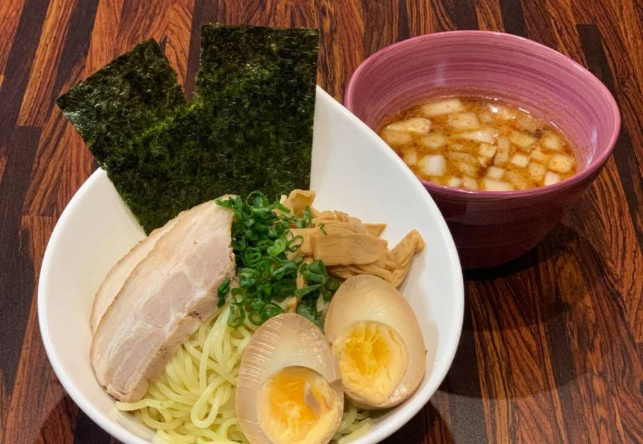 Tsukemen in einer Schale