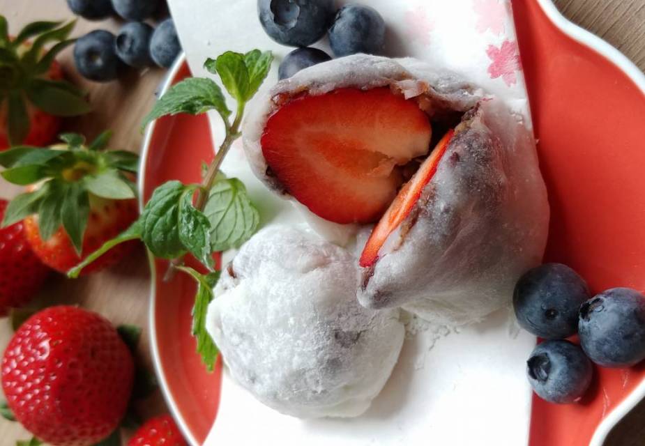 Fertig angerichtete Erdbeer Daifuku