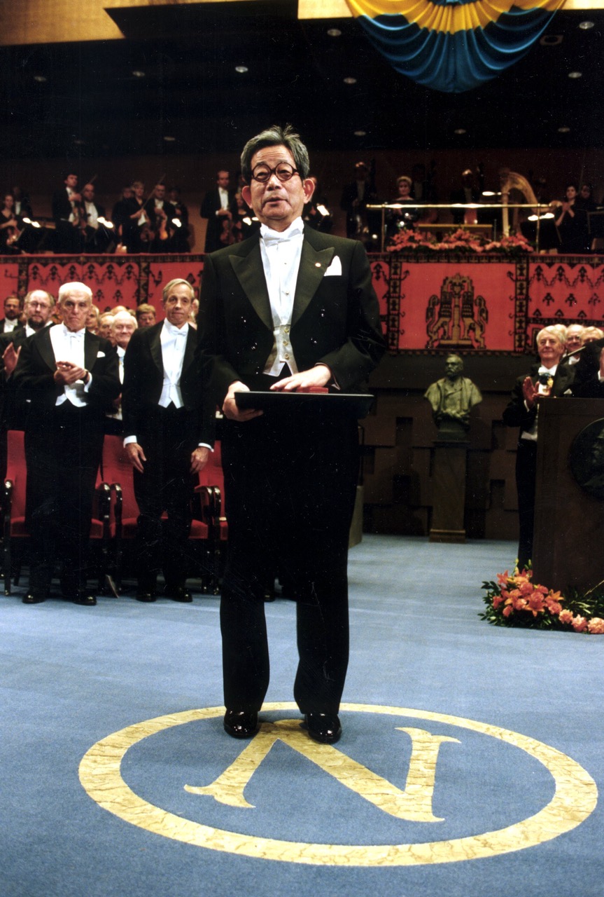 Kenzaburo Oe auf der Nobelpreisverleihung