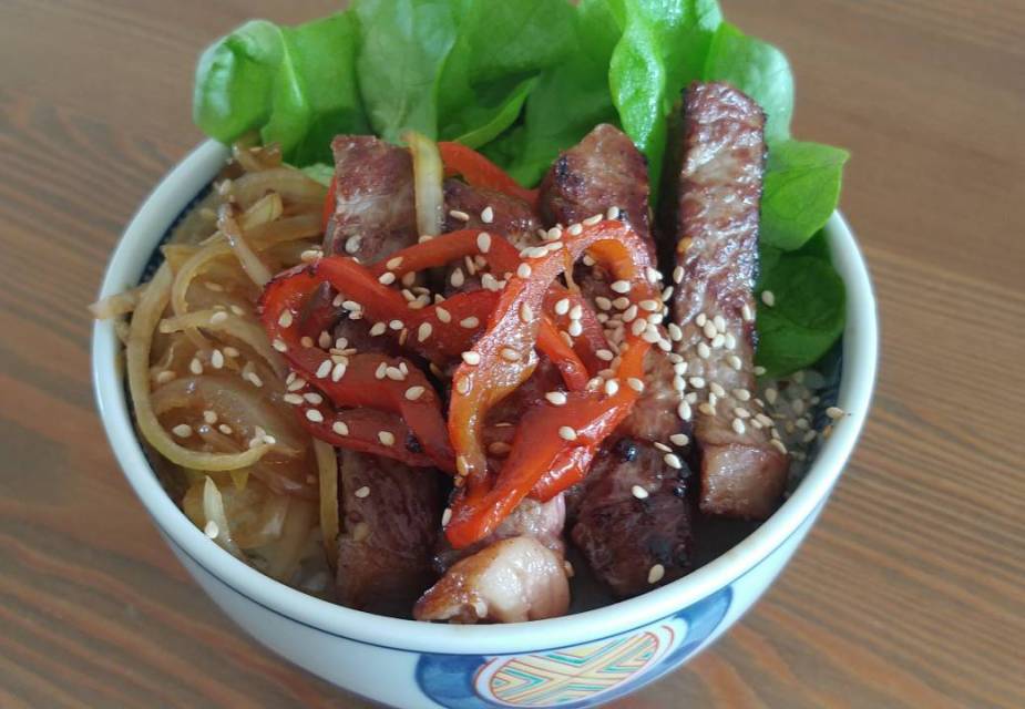 Teriyaki Steak Domburi