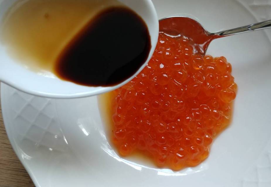 Marinierter Lachskaviar mit Gurke | JAPANDIGEST