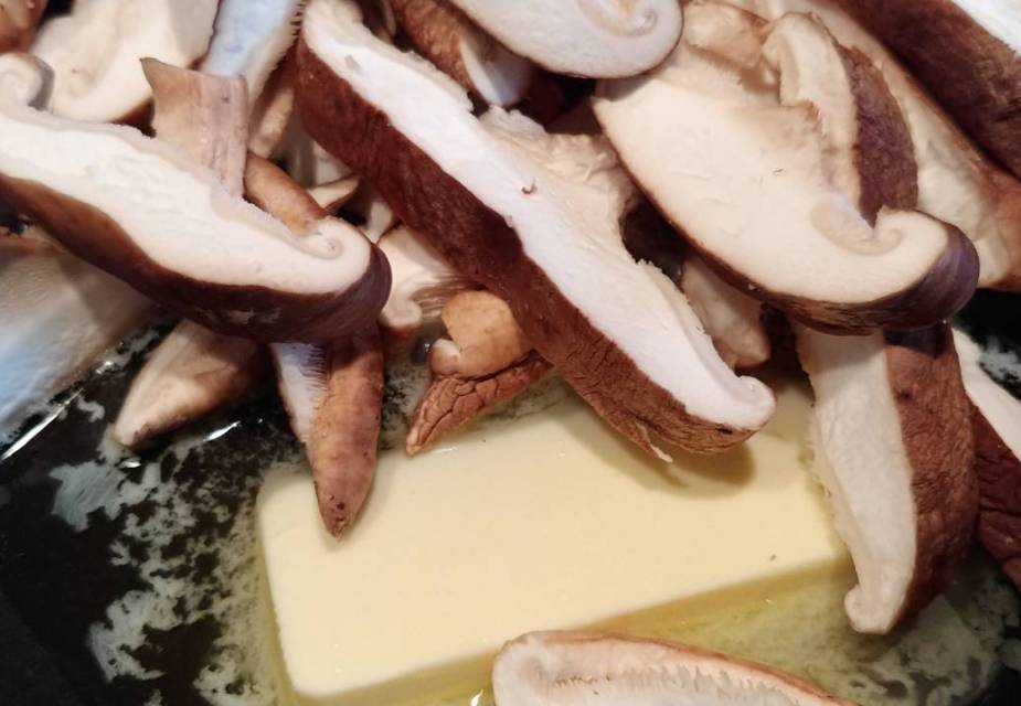 Shiitake in Sojasaucen-Butter | JAPANDIGEST