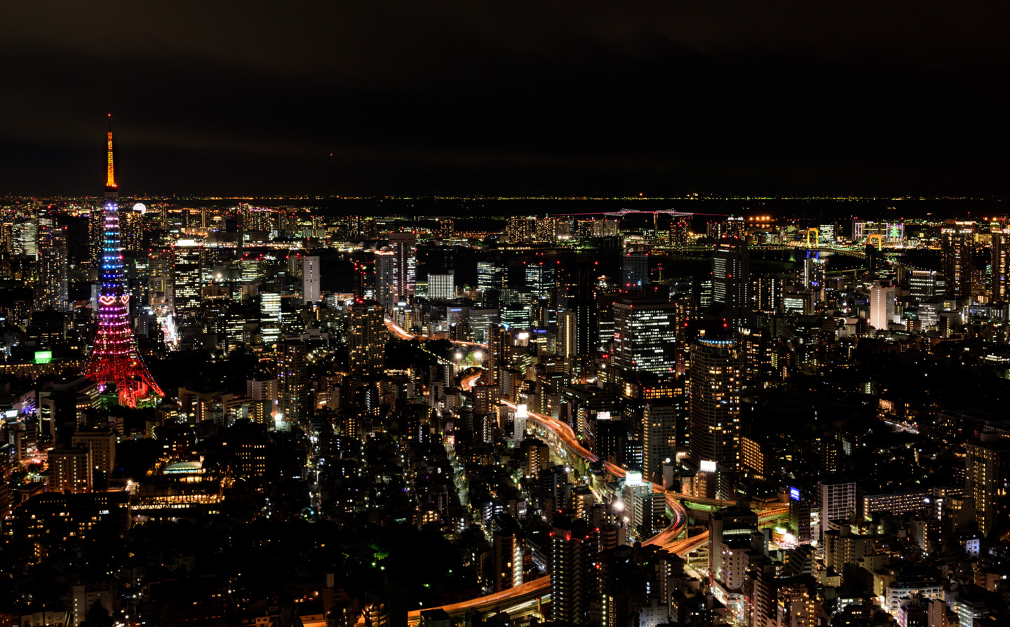 aussicht über tokyo von den roppongi hills bei nacht