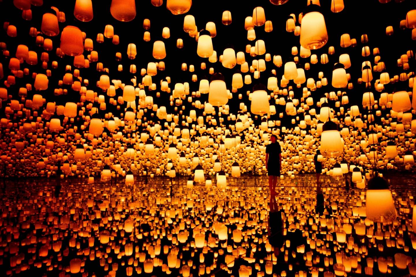 Forest of Lamps im Digital Art Museum Tokyo