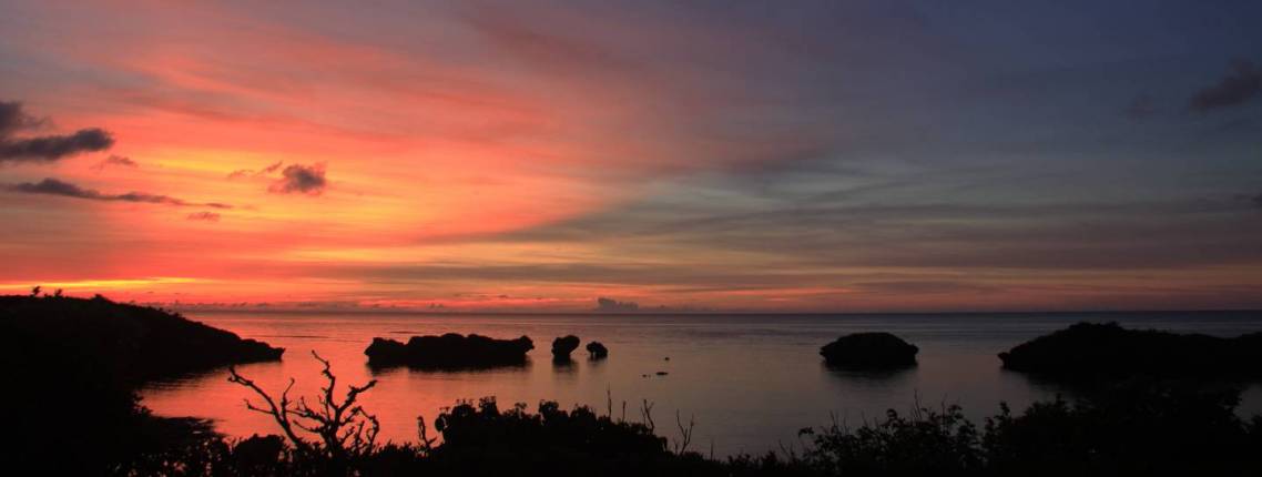 Küste Hoshizuna auf Iriomote-jima im Abendlicht