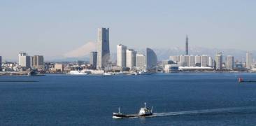 Aussicht auf Minato Mirai vom Wasser