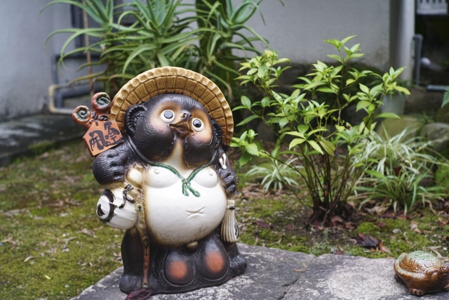 Gartenstatue eines Tanuki