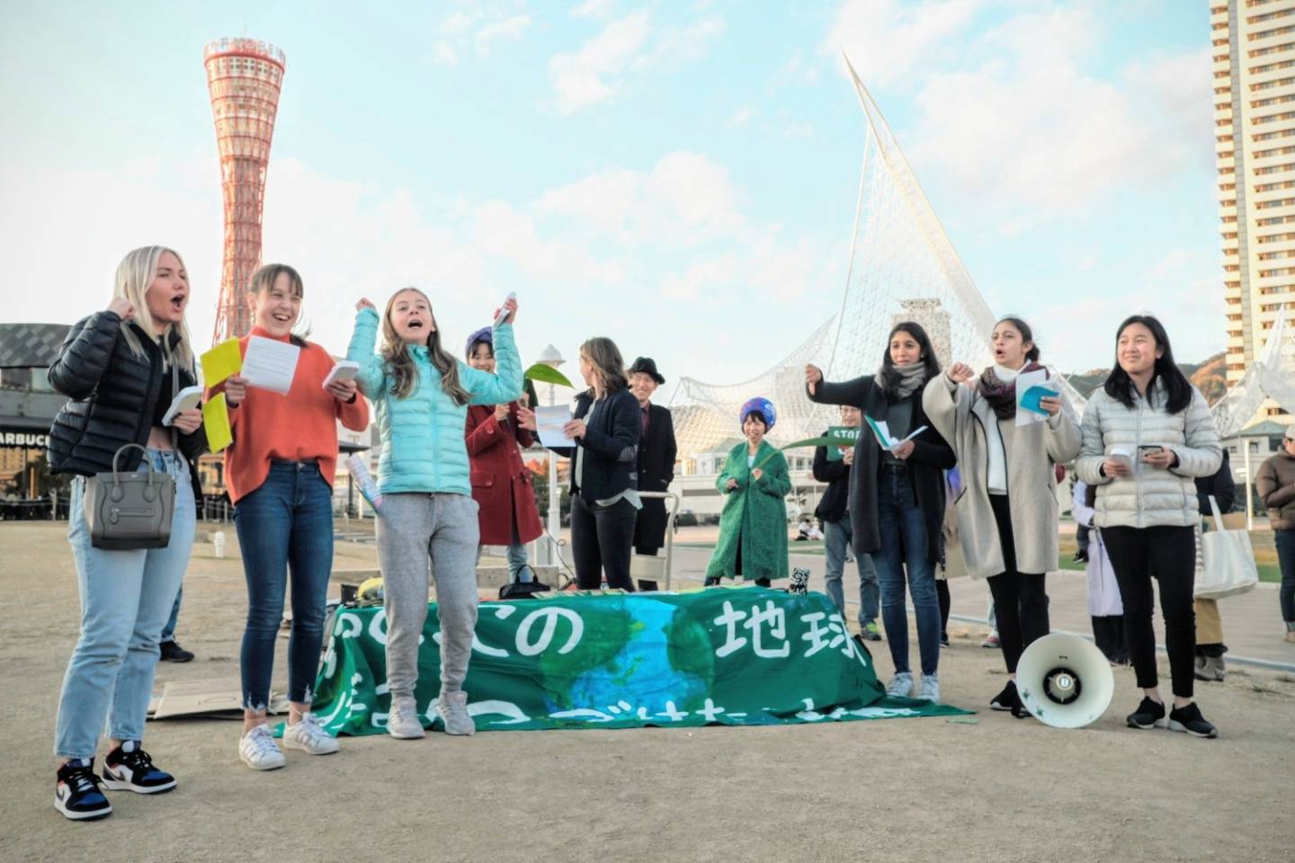 Allison Lin beim globalen Klimastreik in Kōbe