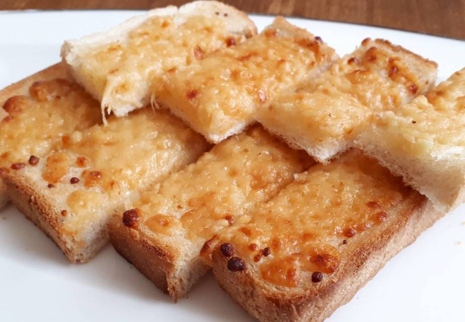 Käse-Miso-Toast