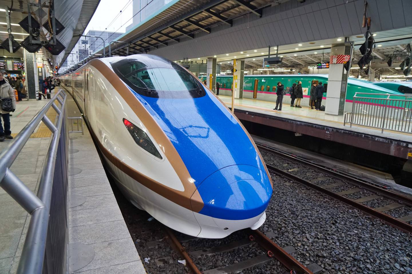 Hokuriku-Shinkansen