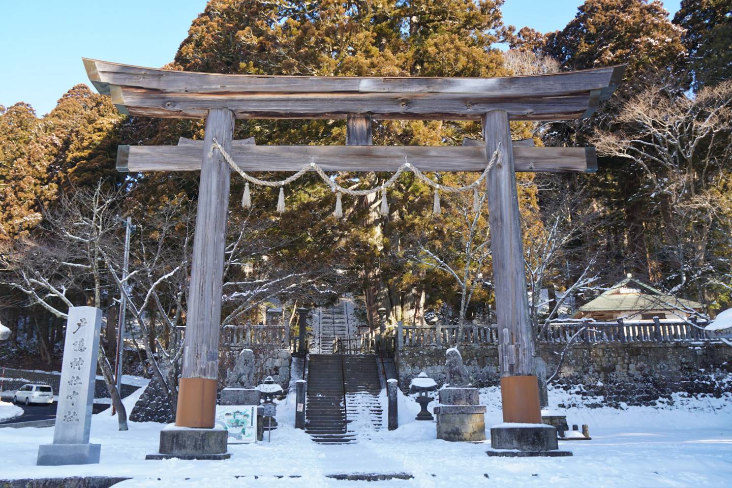 Torii vorm Togakushi Chusha-Schrein