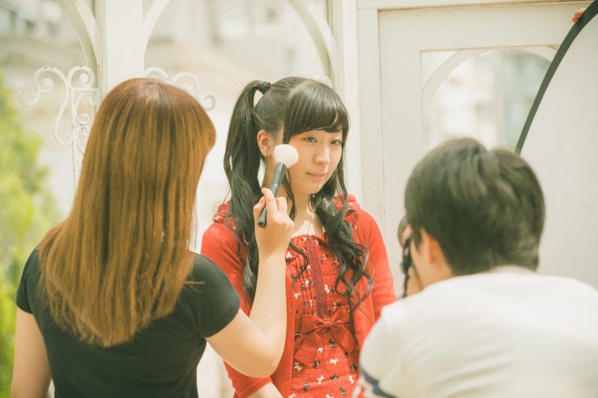 Japanisches Idol beim Foto-Shooting