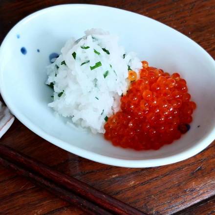 Ikura oroshi: Marinierter Fischkaviar mit Rettich