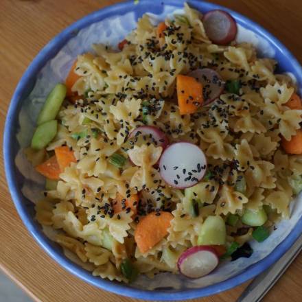 Wafū Pasta mit Miso und Gemüse