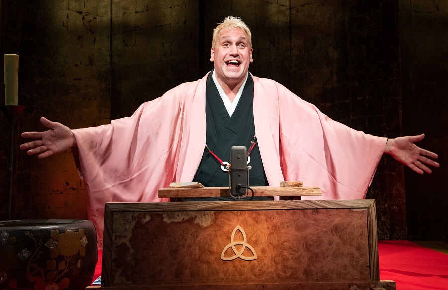 Comedian Katsura Sunshine stellt die japanische Erzählkunst des Rakugo meisterhaft vor. © Nippon Connection e.V.