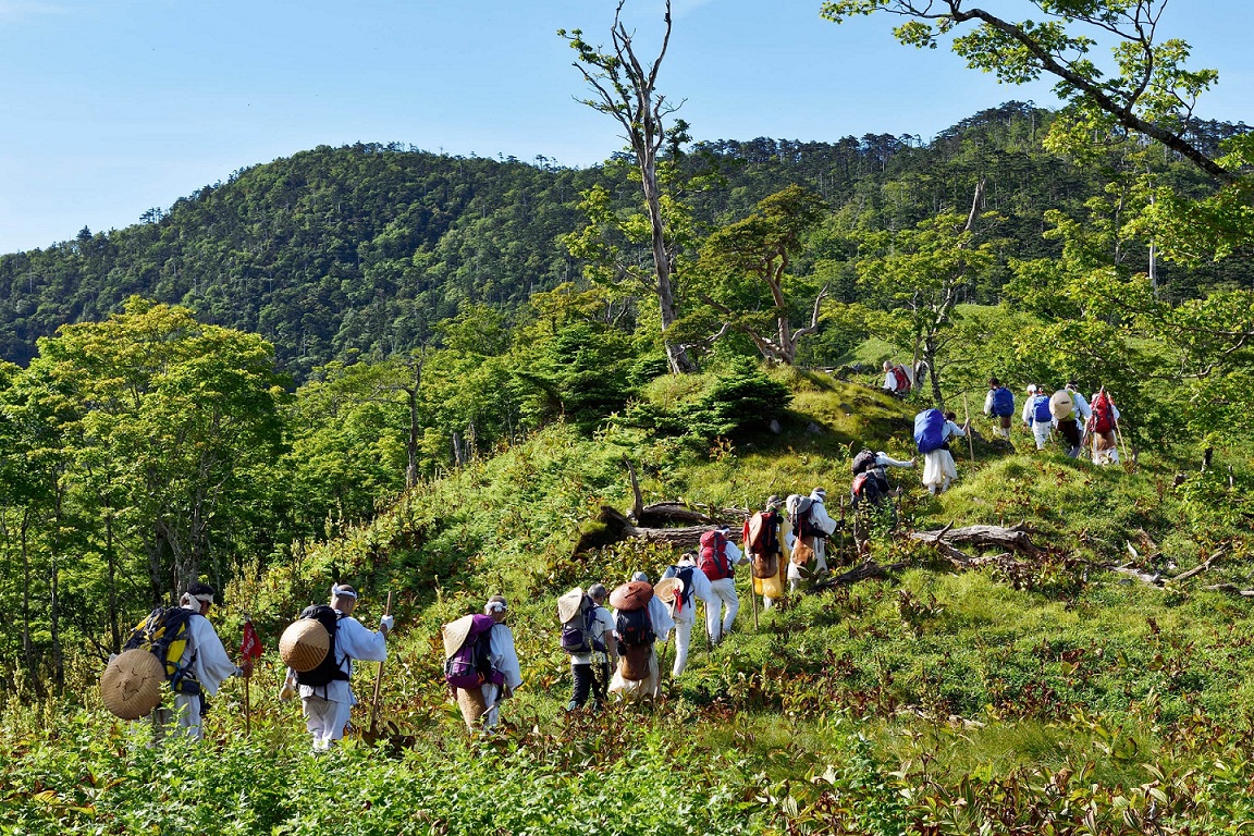 Shugenja-Gruppe auf einem Berg