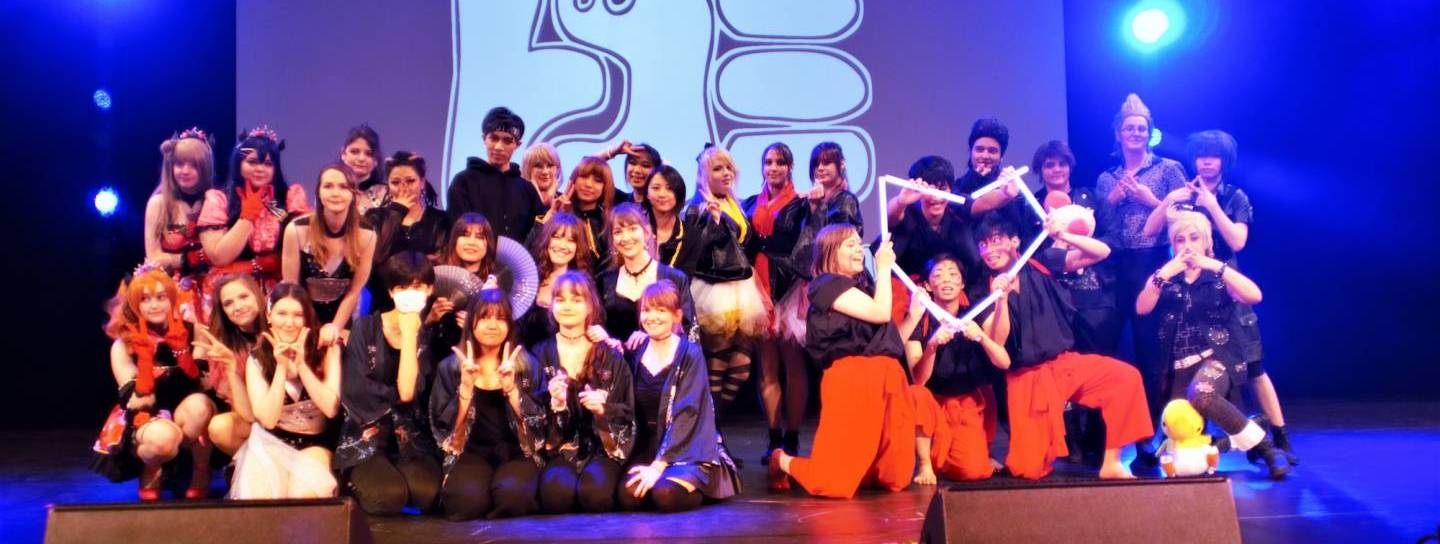 DoKomi: Foto von Bühnenauftritt