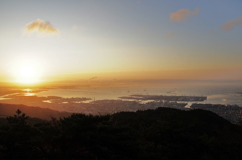 Sonnenaufgang auf dem Mt. Rokkō