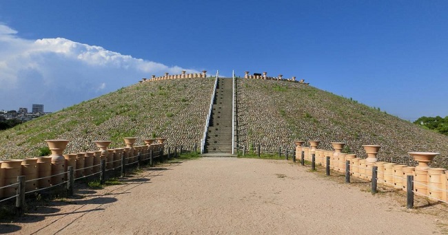 Kofun Grabhügel