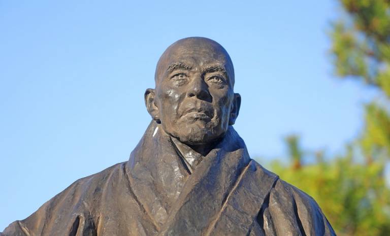 Statue von Taira no Kiyomori in Hiroshima.