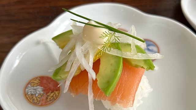 Lachs-Avocado-Nigiri