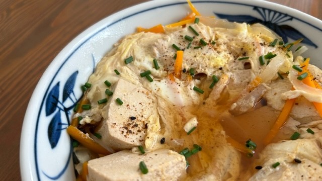 Tofu-Rührei-Gericht