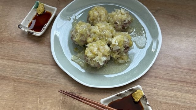Hackfleischbällchen im Kohlmantel | JAPANDIGEST