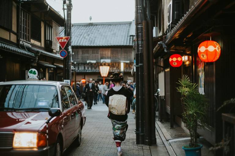 Geisha in Gion, Kyoto