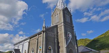 Die Sakitsu-Kirche: Eine von 12 Kirchen Amakusas, die den Frieden symbolisiert. © 恵藤 / PhotoAC